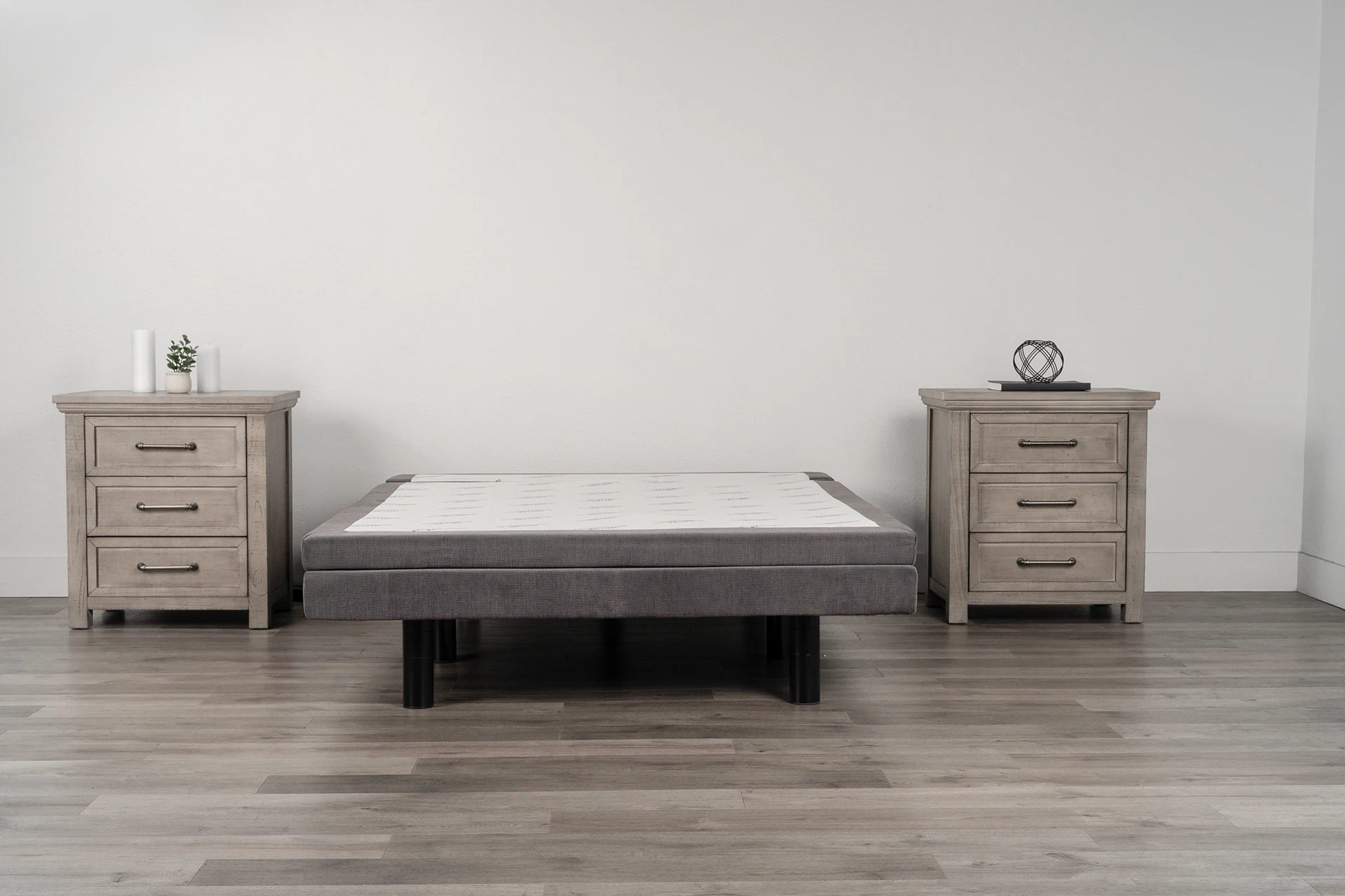 https://customcomfortmattress.com/wp-content/uploads/2022/09/CustomComfortMattress-AdjustableBed-A-500-Master.jpg
