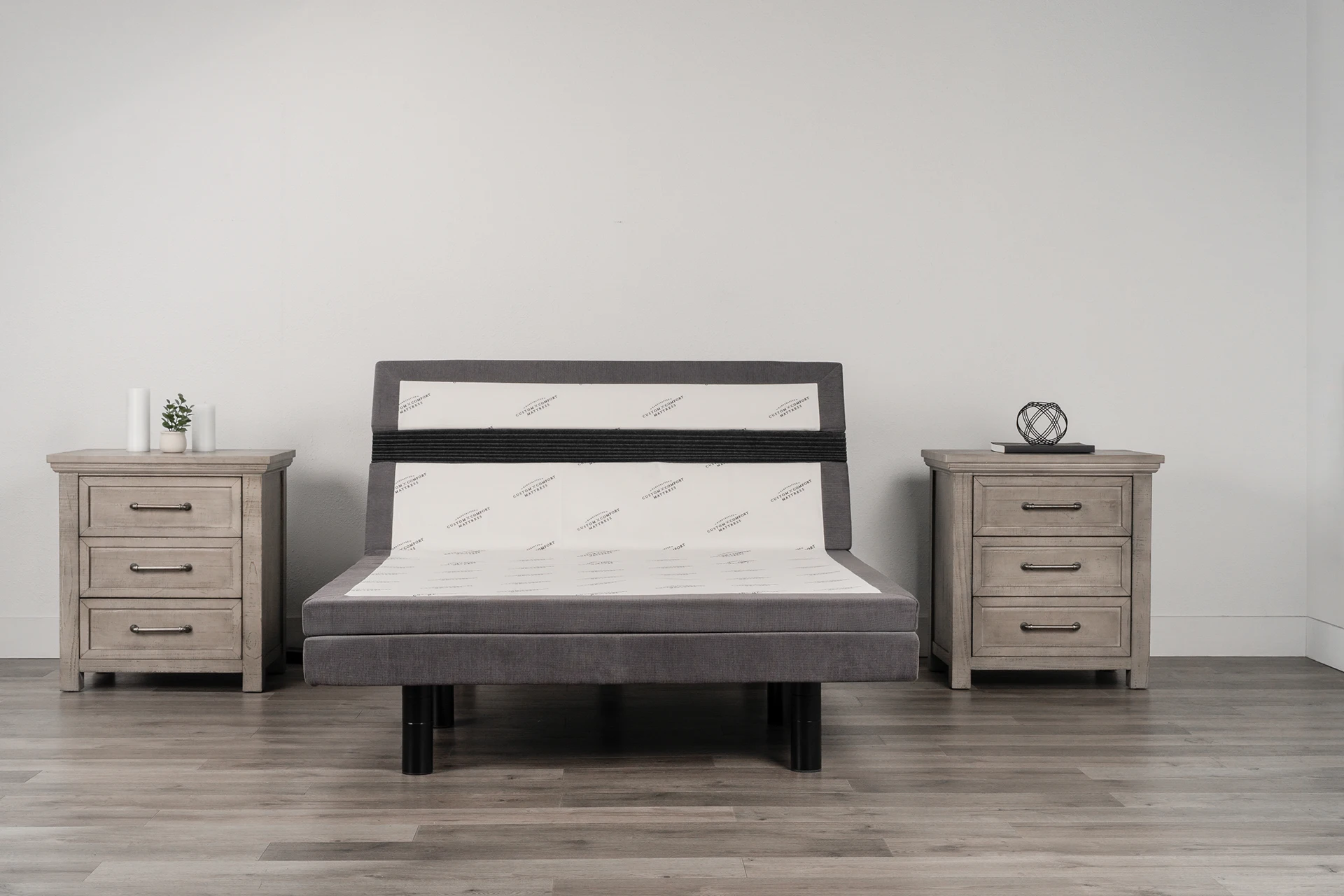 https://customcomfortmattress.com/wp-content/uploads/2022/09/CustomComfortMattress-AdjustableBed-A-500-Master.jpg