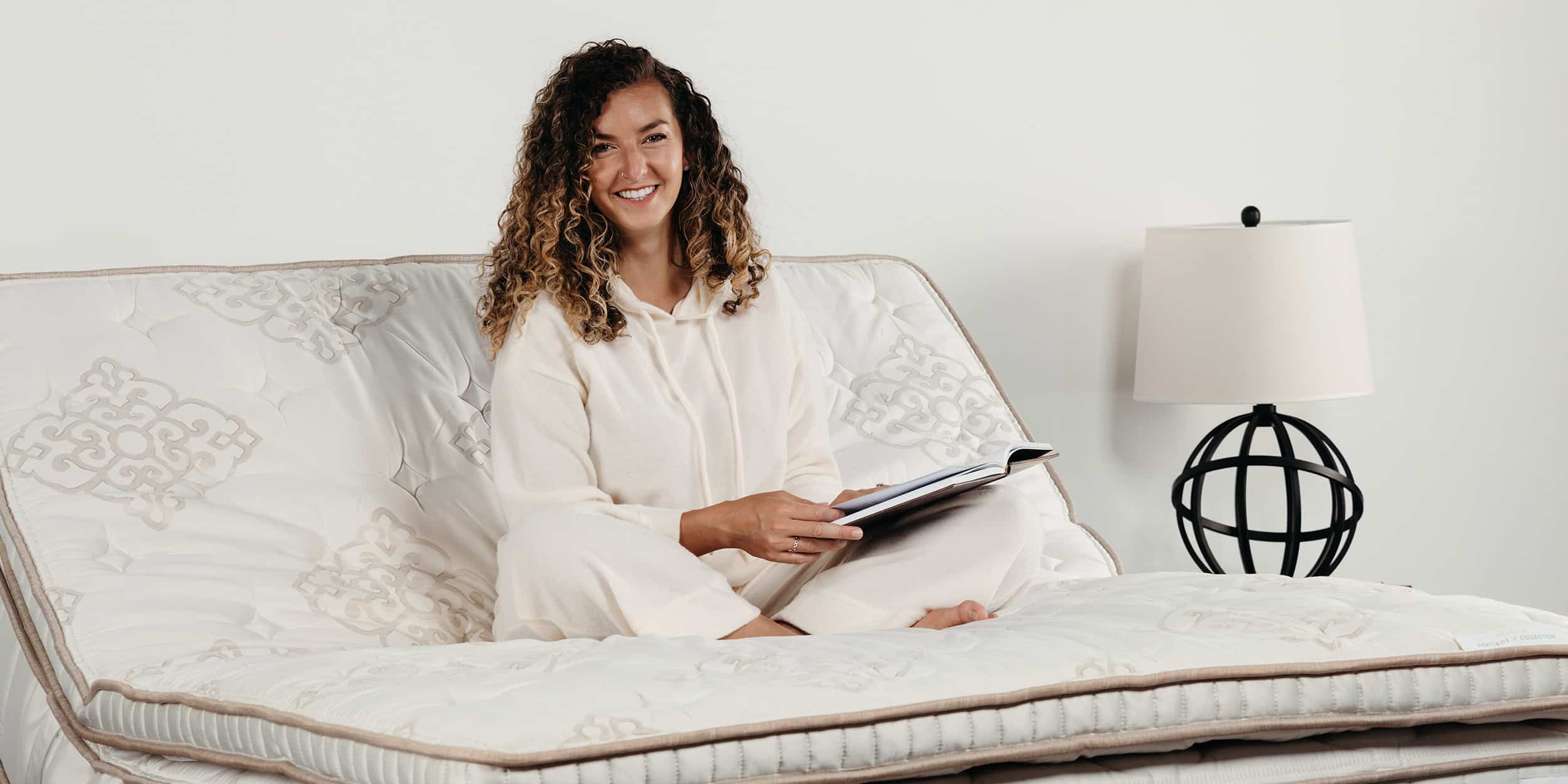 Custom Comfort A-300 – Premium Wireless Adjustable Bed with Massage -  Custom Comfort Mattress