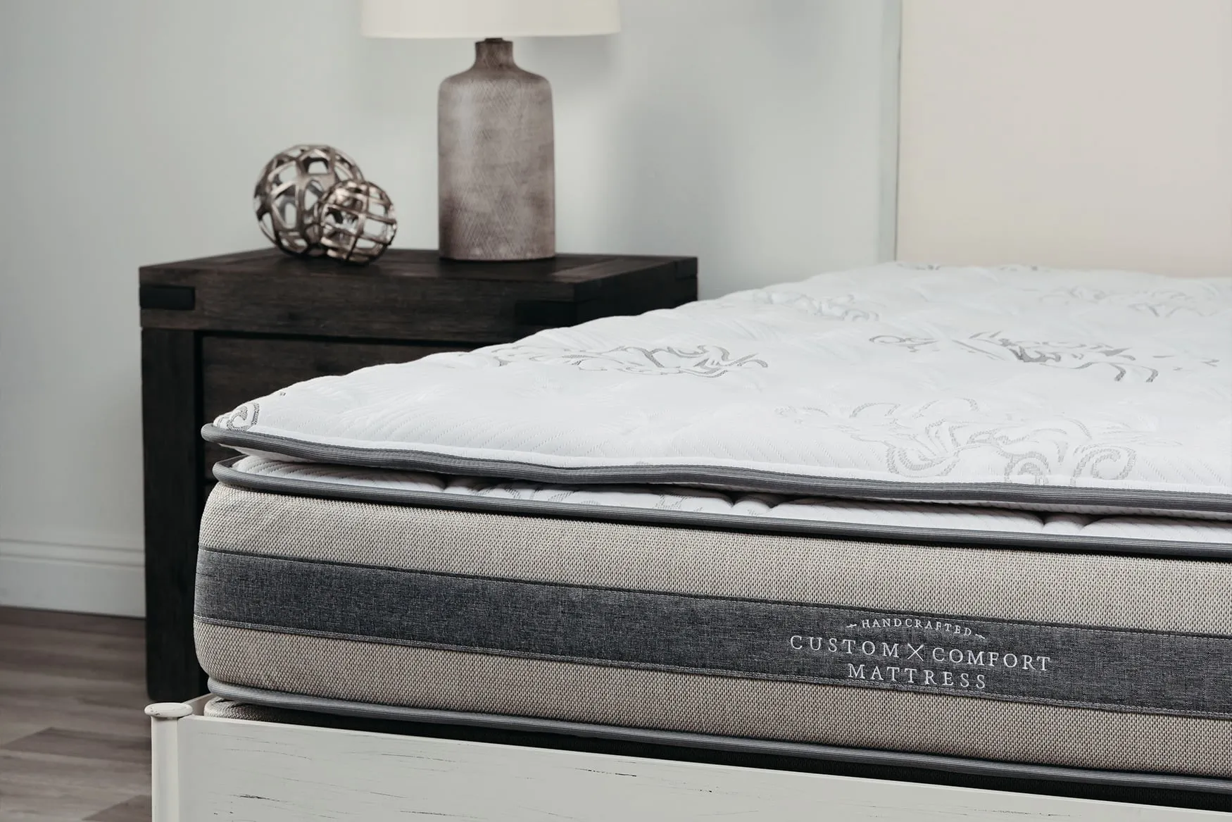 https://customcomfortmattress.com/wp-content/uploads/2022/09/select-topper.jpg